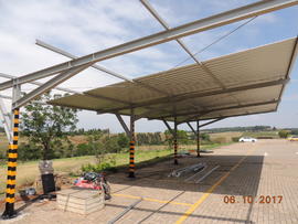 Instalação de abrigos para veículos oficiais - Campus Laranjeiras do Sul
