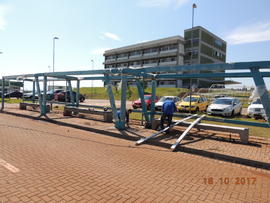 Instalação de abrigos em pontos de ônibus - Campus Laranjeiras do Sul