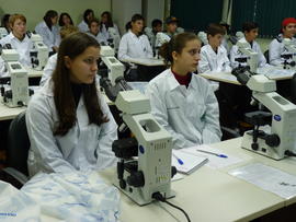 Visita novos talentos Biologia aos laboratórios da UFFS