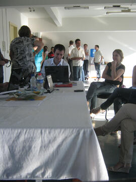 Primeiros servidores e montagem dos espaços