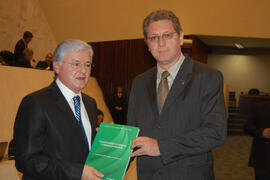 Lançamento de livro da I COEPE da UFFS na Assembleia Legislativa do Estado do Paraná (ALEP)