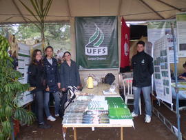Participação do curso de Agronomia na Feira de Guarujá do Sul