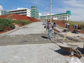 Terraplanagem, drenagem pluvial e pavimentação das vias internas – Campus Chapecó