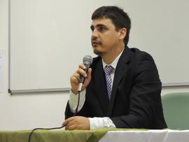 CRDH – UFFS promove encontro de estudantes com ex-prefeito de Chapecó