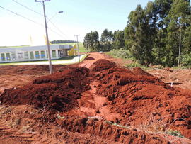 Terraplenagem, drenagem pluvial e pavimentação das vias internas – Campus Chapecó