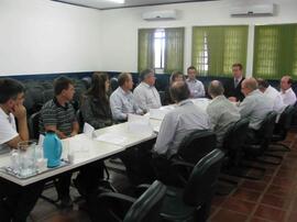 Reunião sobre usina de biogás